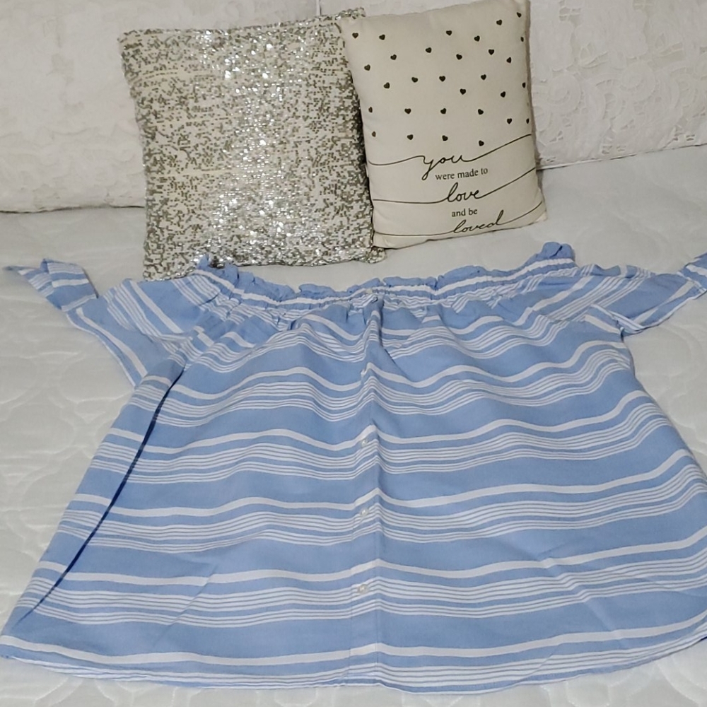 Atmosphere blouse size 12